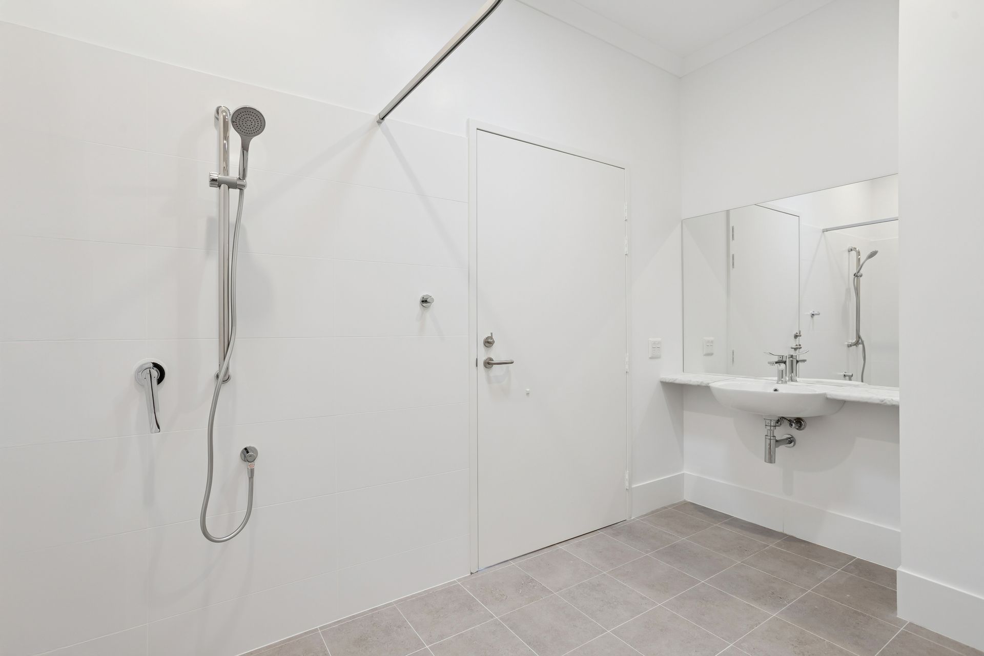 web 22 Dalry Rd, Darlington 17