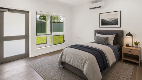 white rock-dax40349p-accommodation-l