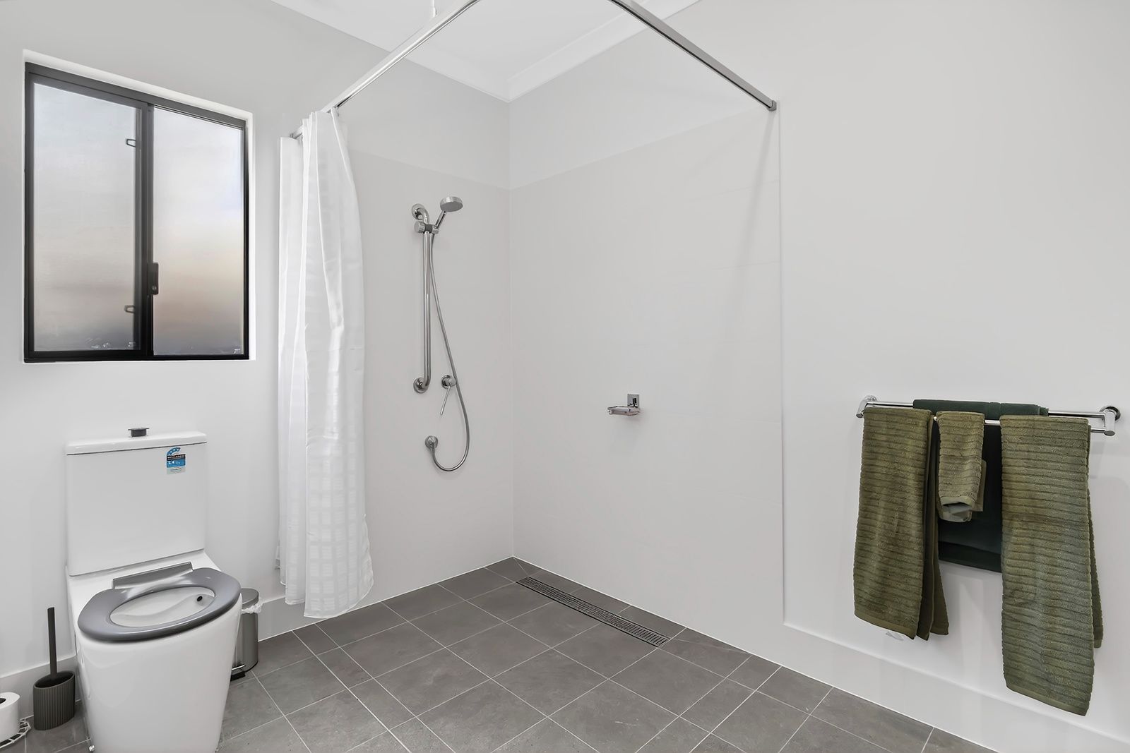 016 Open2view_ID999327-32_Coomberdale_Road__Midvale