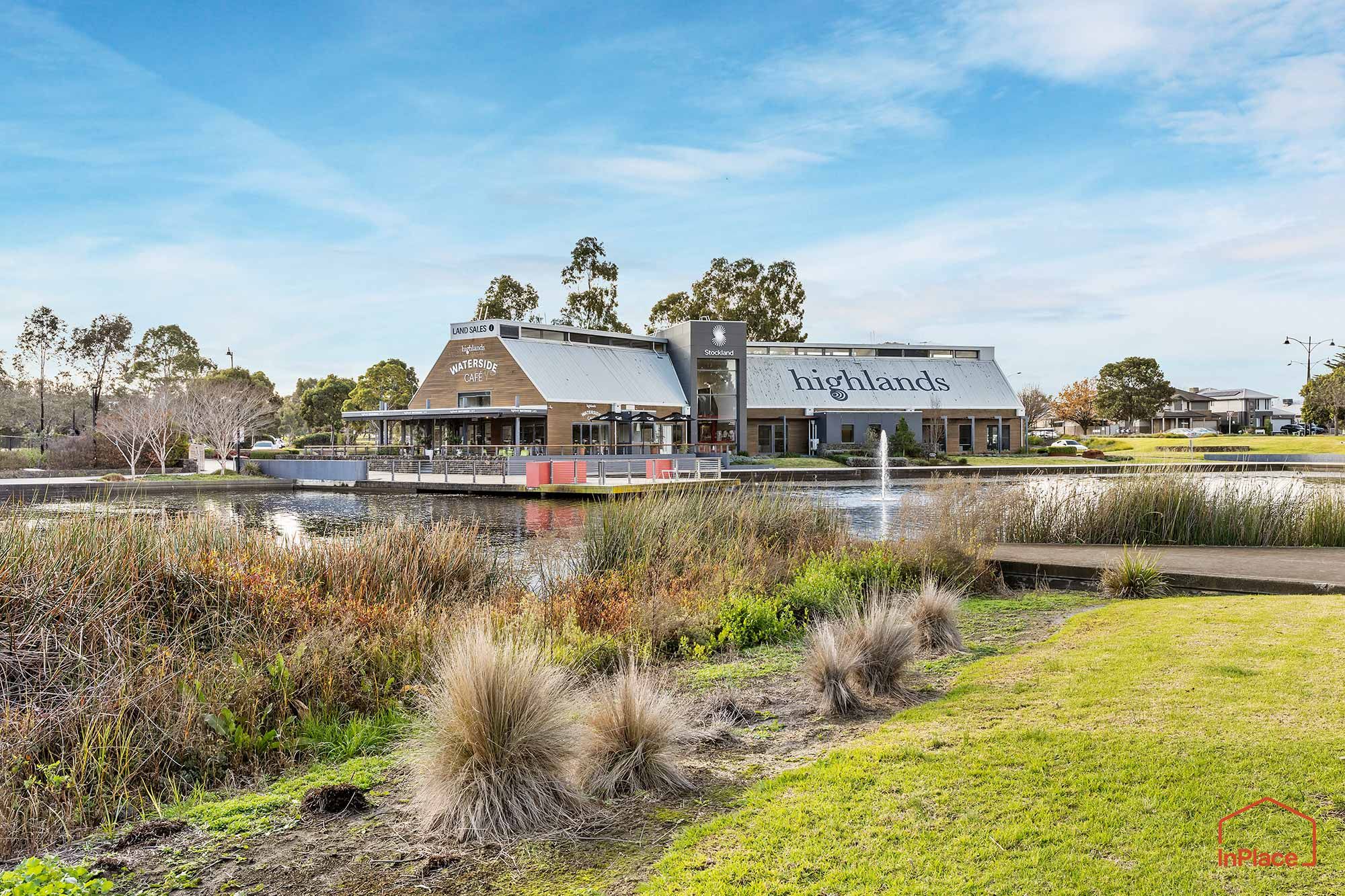Craigieburn   Highlands Lake Reserve LR Logo