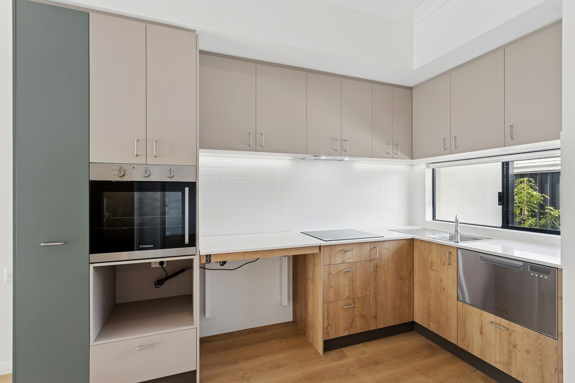 web 22 Dalry Rd, Darlington 26