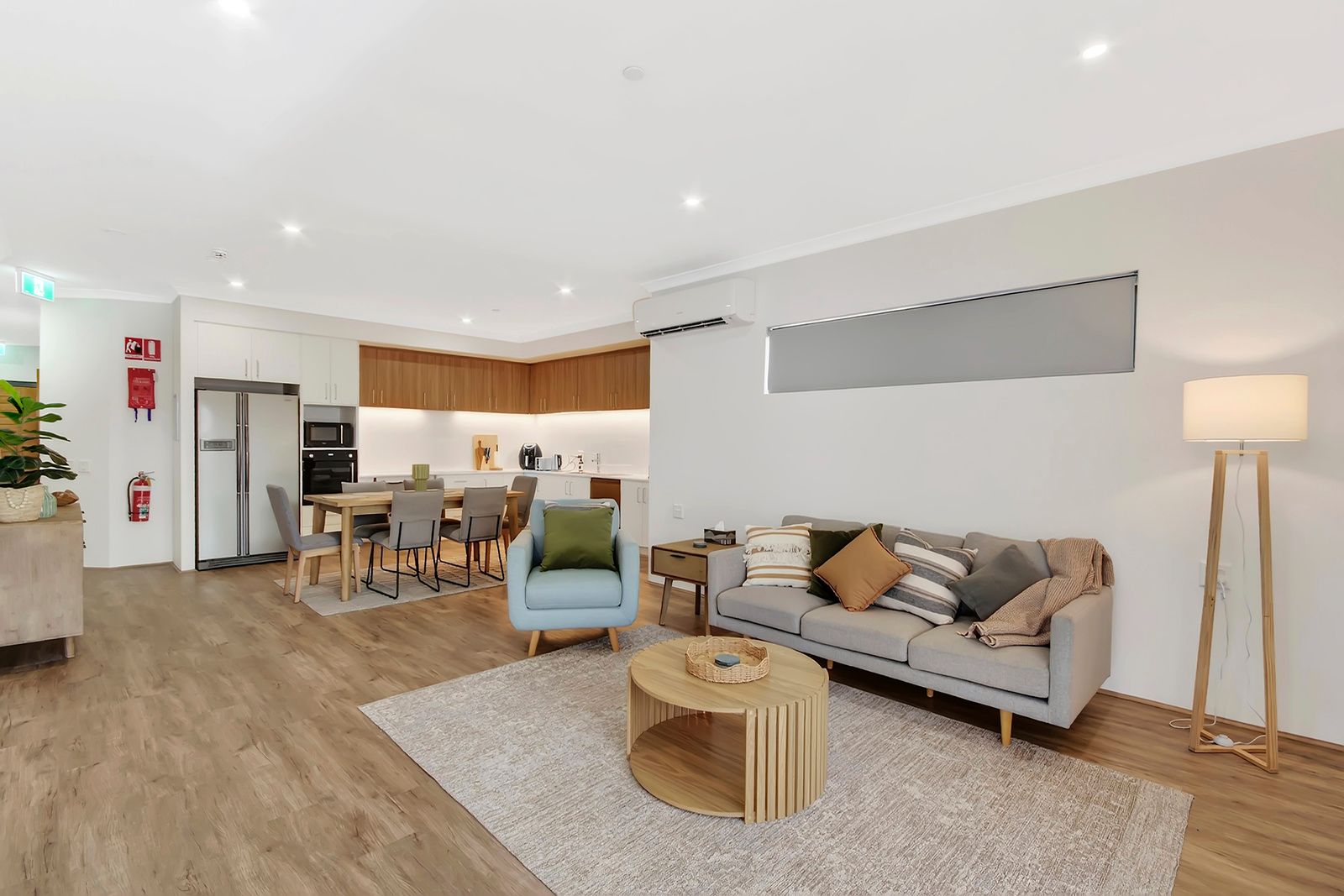 005 Open2view_ID999327-32_Coomberdale_Road__Midvale