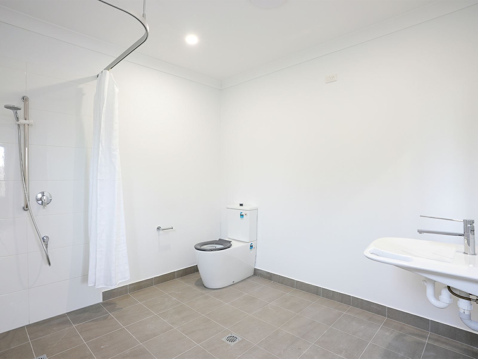 5   Steeple Chase - SDA Ensuite