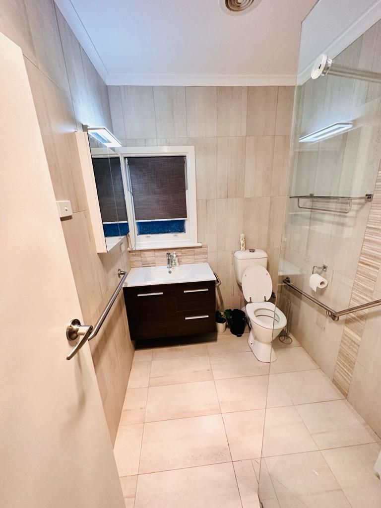 toilet 2