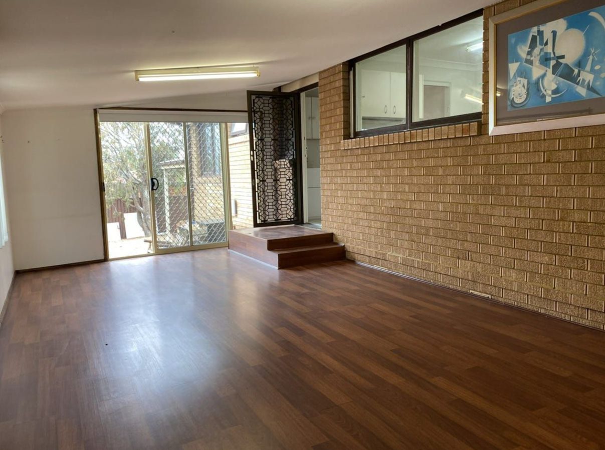 Seven hills Back Living