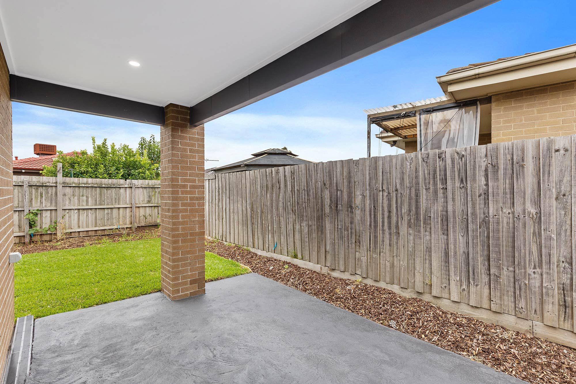 Pearson   Alfresco LR No Logo