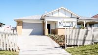 1 North Lambton 1 (20326) - Front House