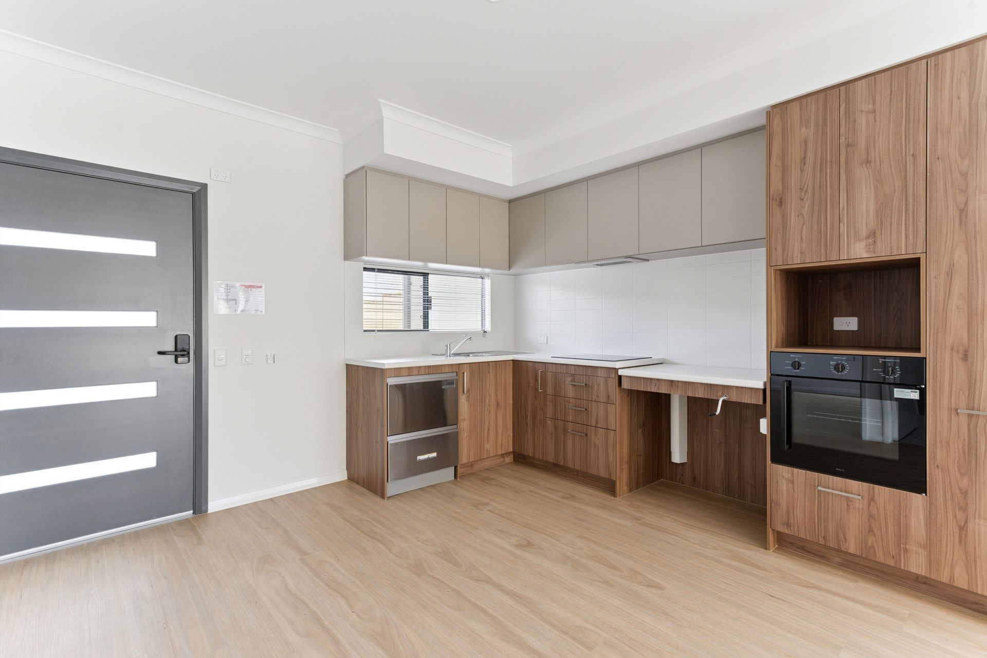 web 151 Morrison Rd, Midland 16