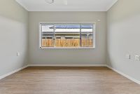 PROFESSIONAL PHOTO   LOW RES 4