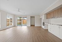 012 Open2view_ID999345-271_Aberdeen_Parade