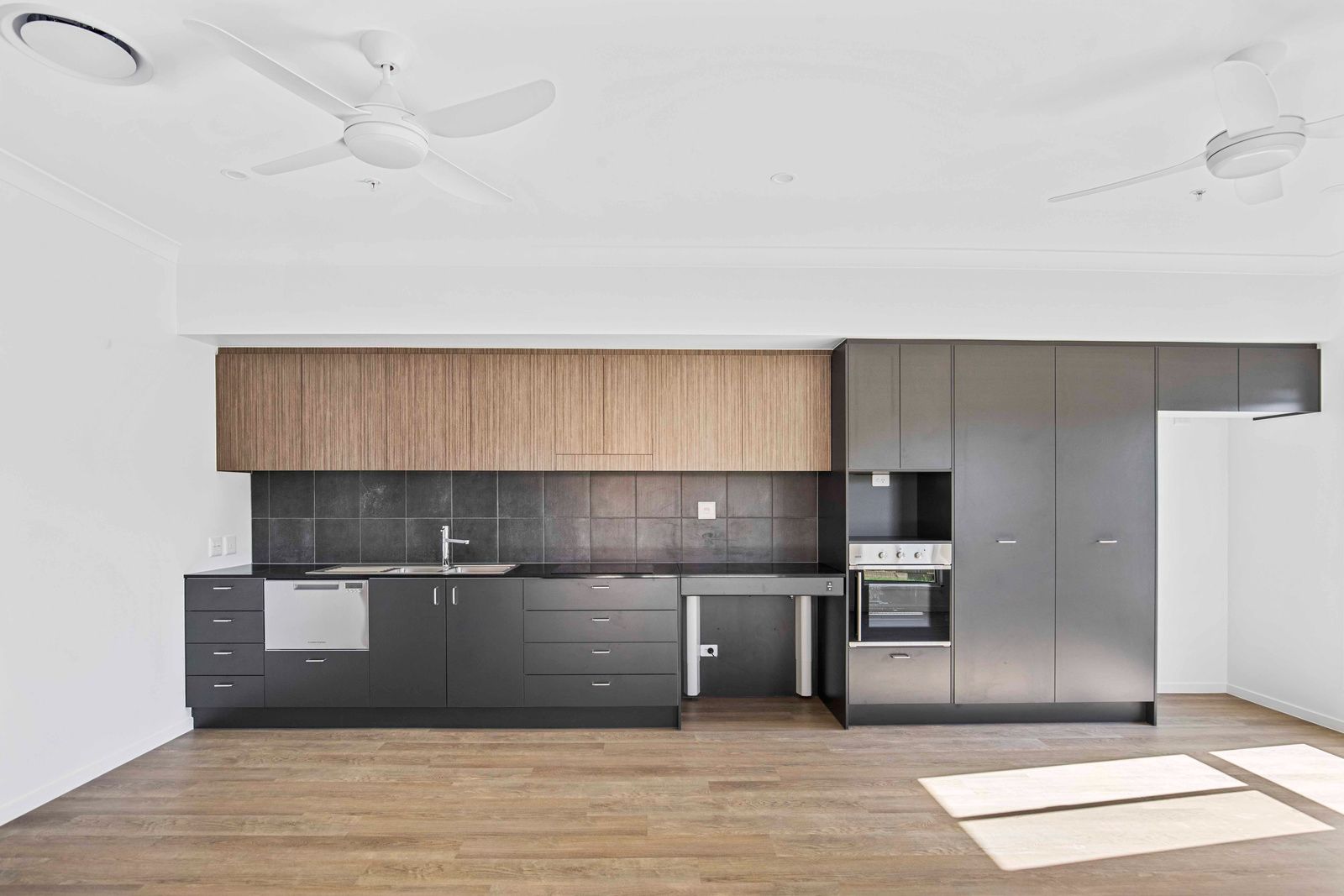 004 Open2view_ID970858-36_Tamarind_Street