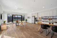 Mandurah Leslie 6