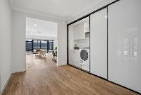 Mandurah Leslie 7
