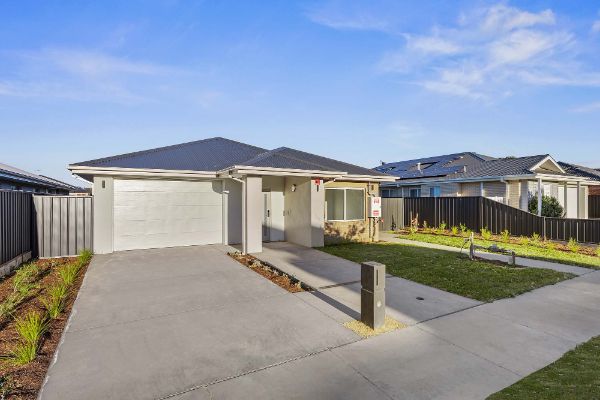 Peppercress   Facade 1 LR No Logo