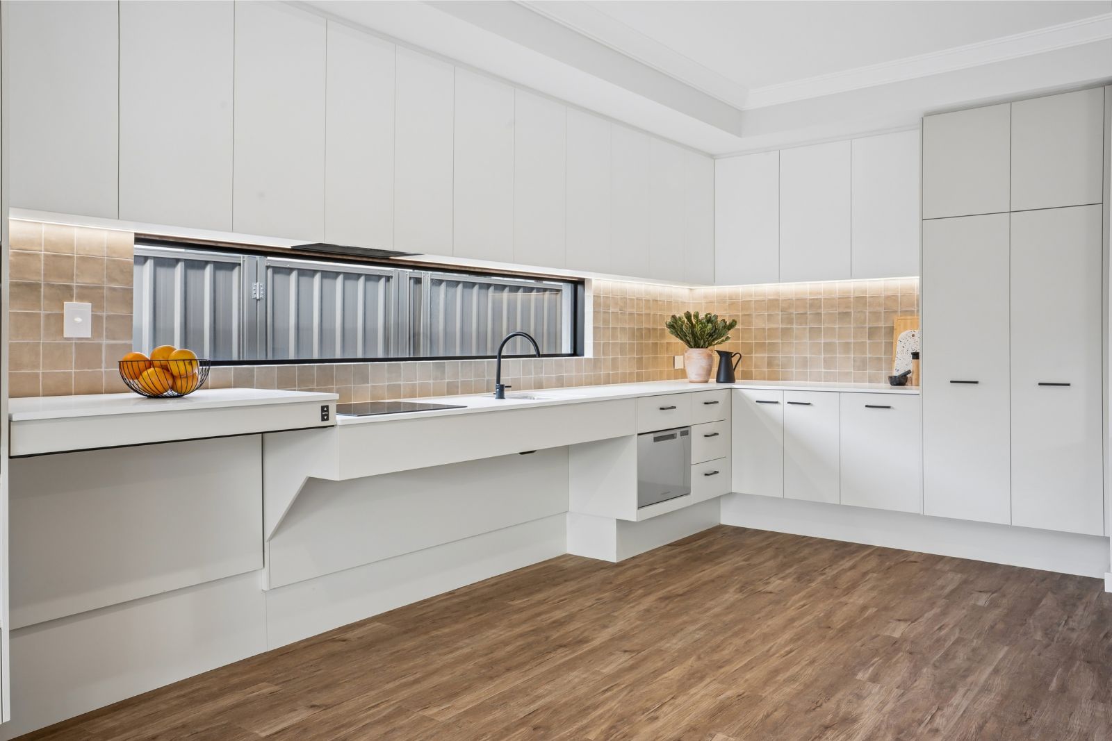 Mandurah Leslie 11