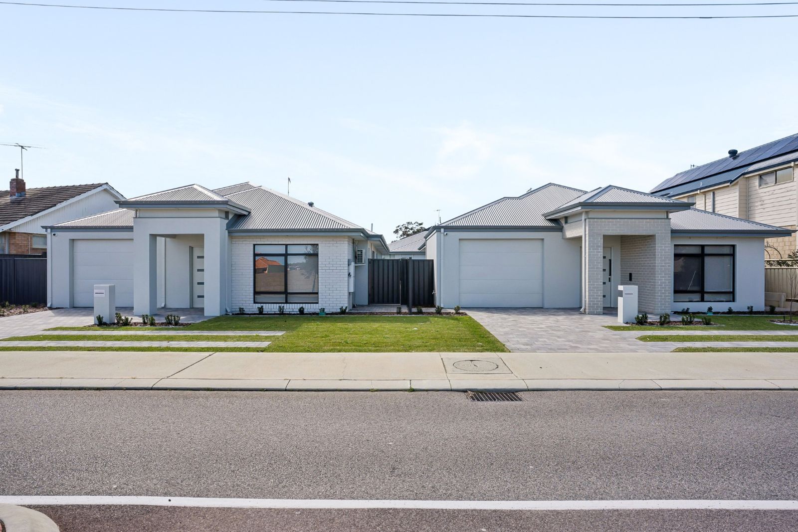 Mandurah Leslie 12