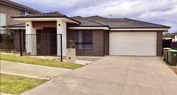 campbelltown front of house   resized