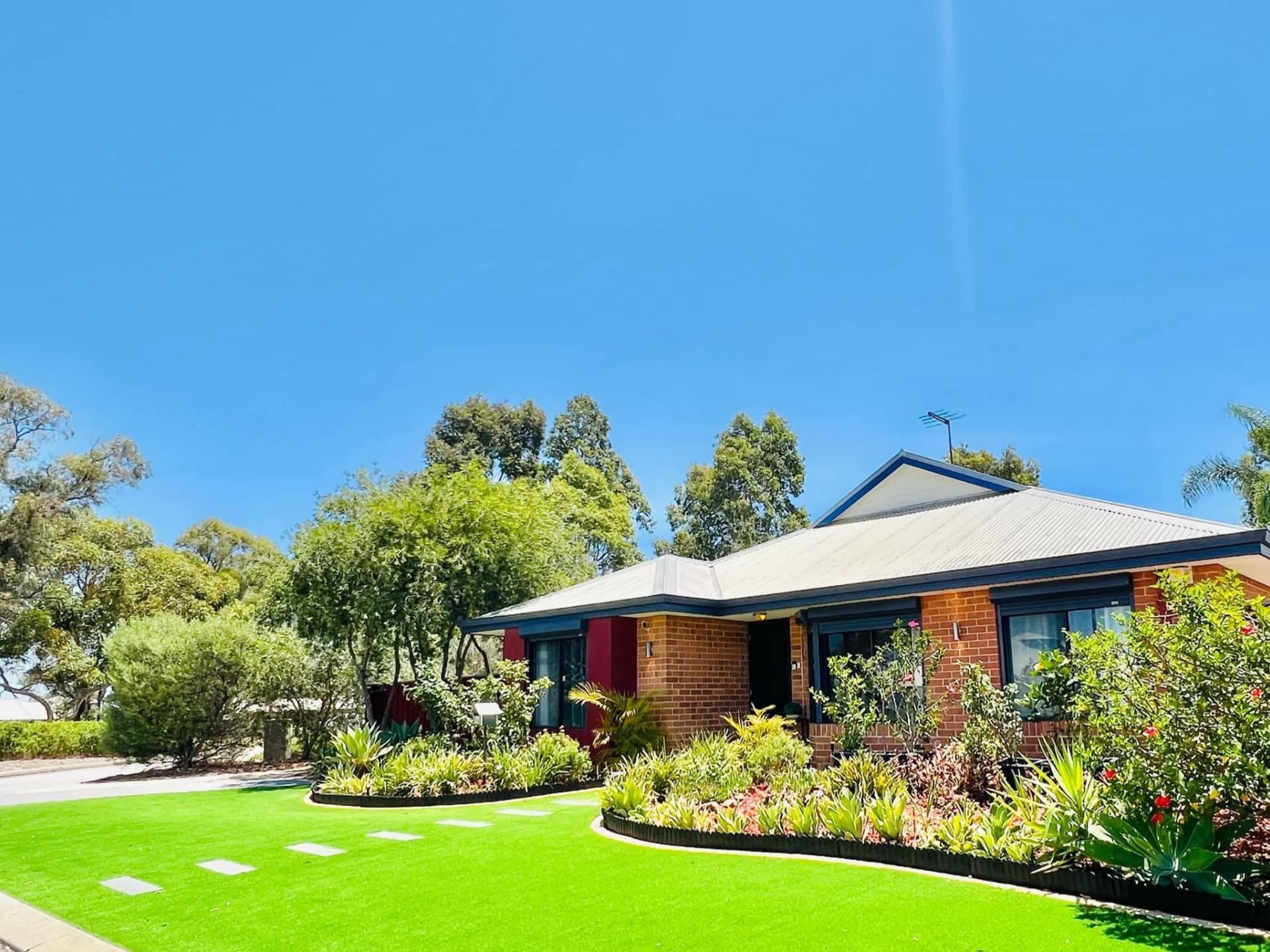 Ellenbrook outside front