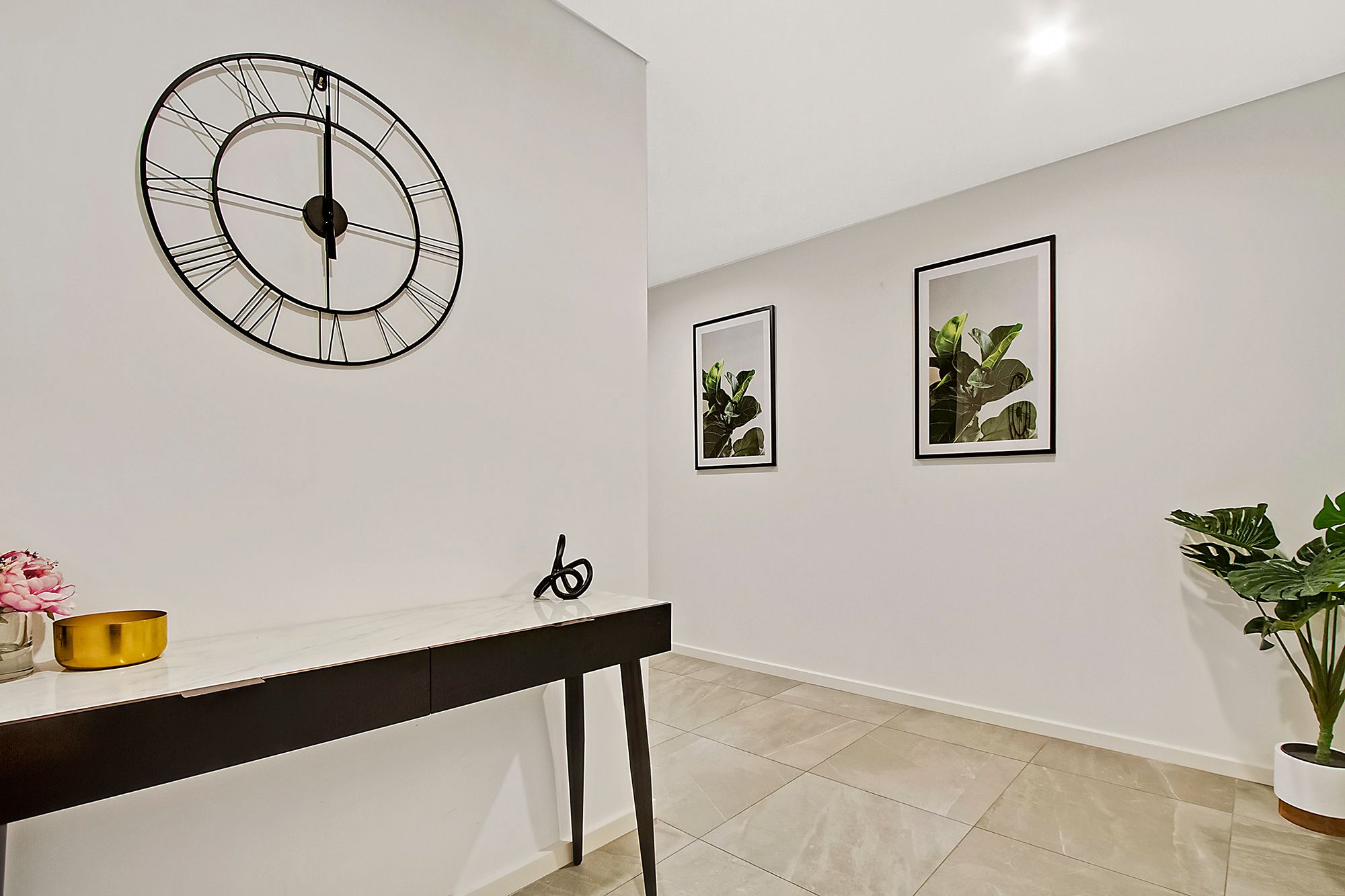 157   9 Nirimba - Entry - Low Res