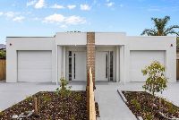 Facade Both 2 LR No Logo