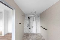 1 bed bathroom shower