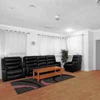 Old Toongabbie   LOUNGE