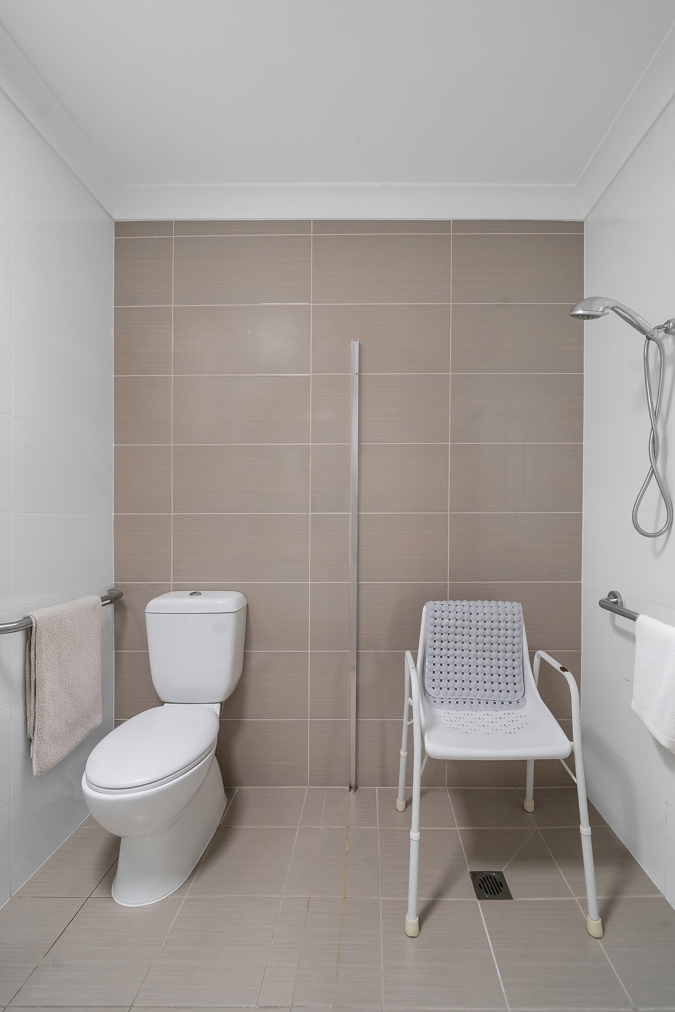 Care Metaz Day 2  20 of 142) staged