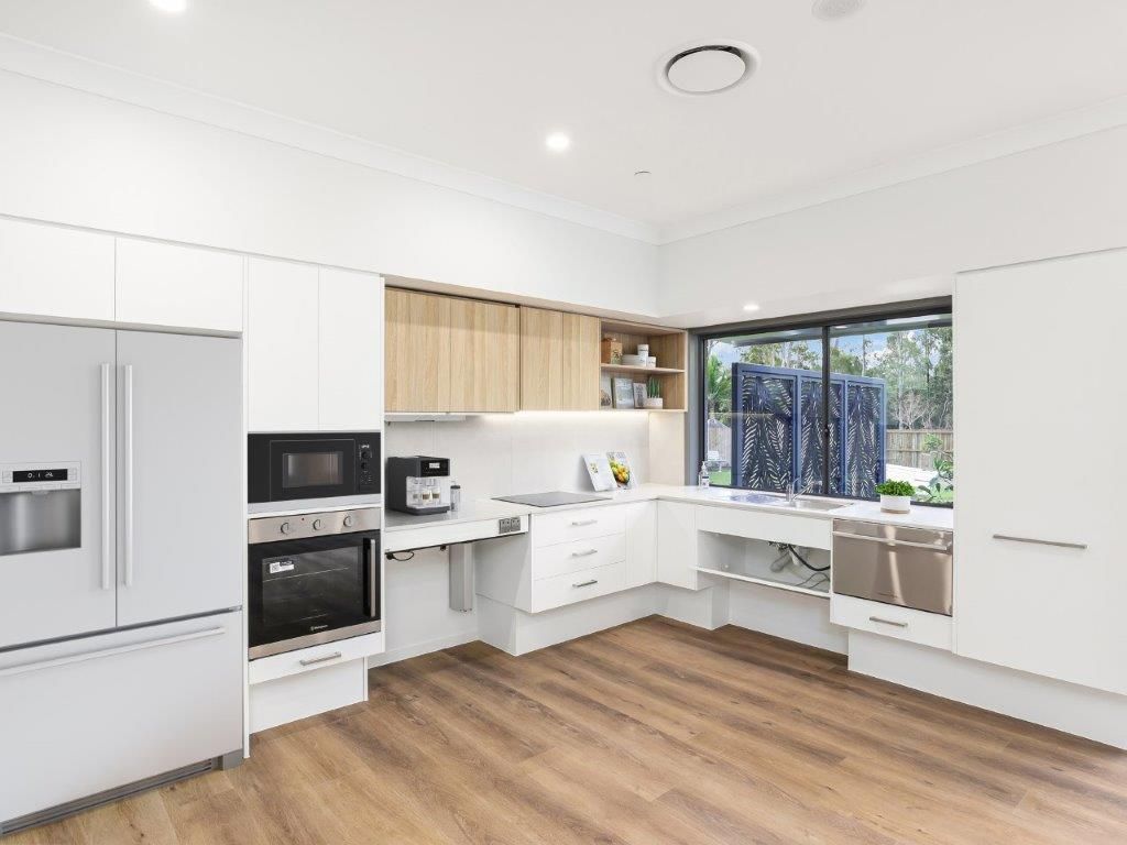 015 Open2view_ID723966-23_Brandon_Street