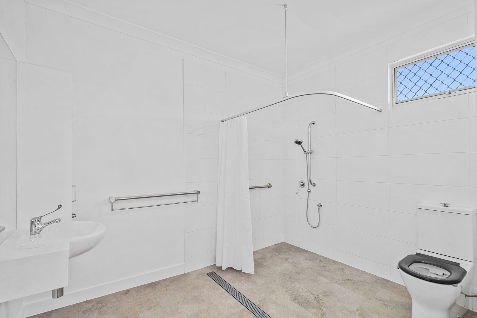 014 Open2view_ID987572-167A_Bray_Road