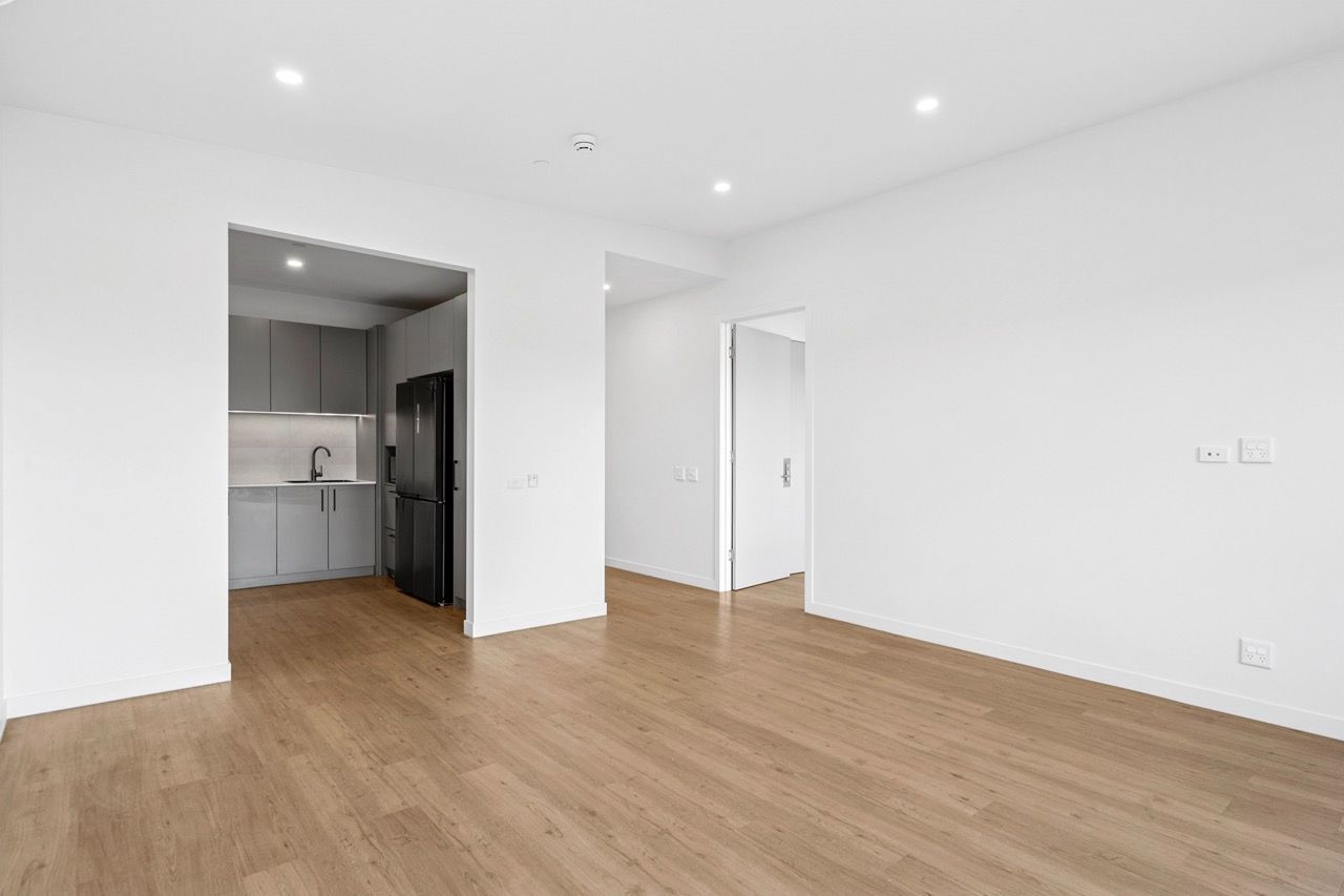 1744235580877 bwrm-11 Large