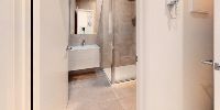 5 Ensuite-Bathroom
