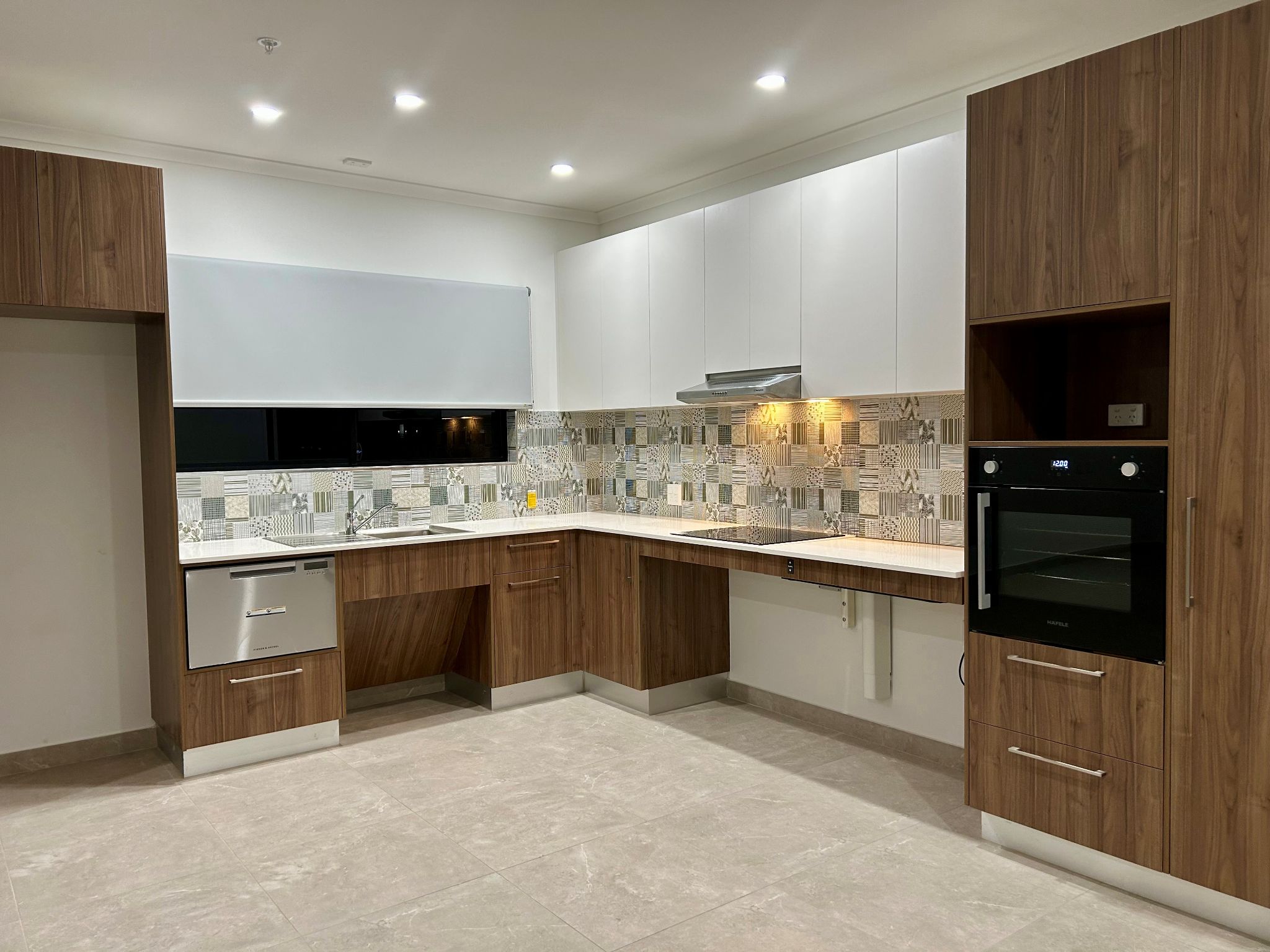 8 Leadwort   kitchen