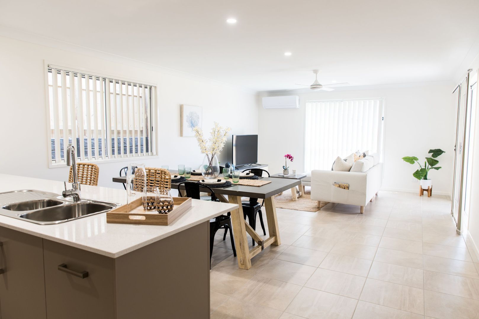 15783914 1_1_220315_064722-w3600-h2403