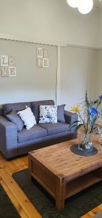 Lounge  2)
