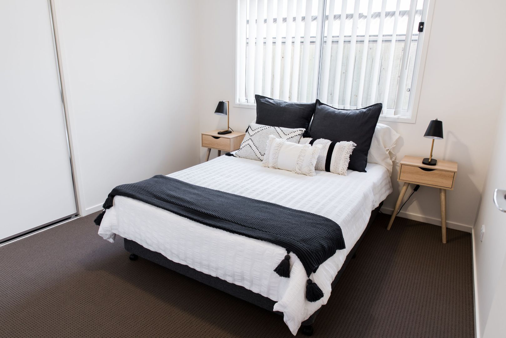 15783914 7_1_220315_064722-w3600-h2403