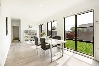 Sunnyfield 25 8.22 - WEB - 005