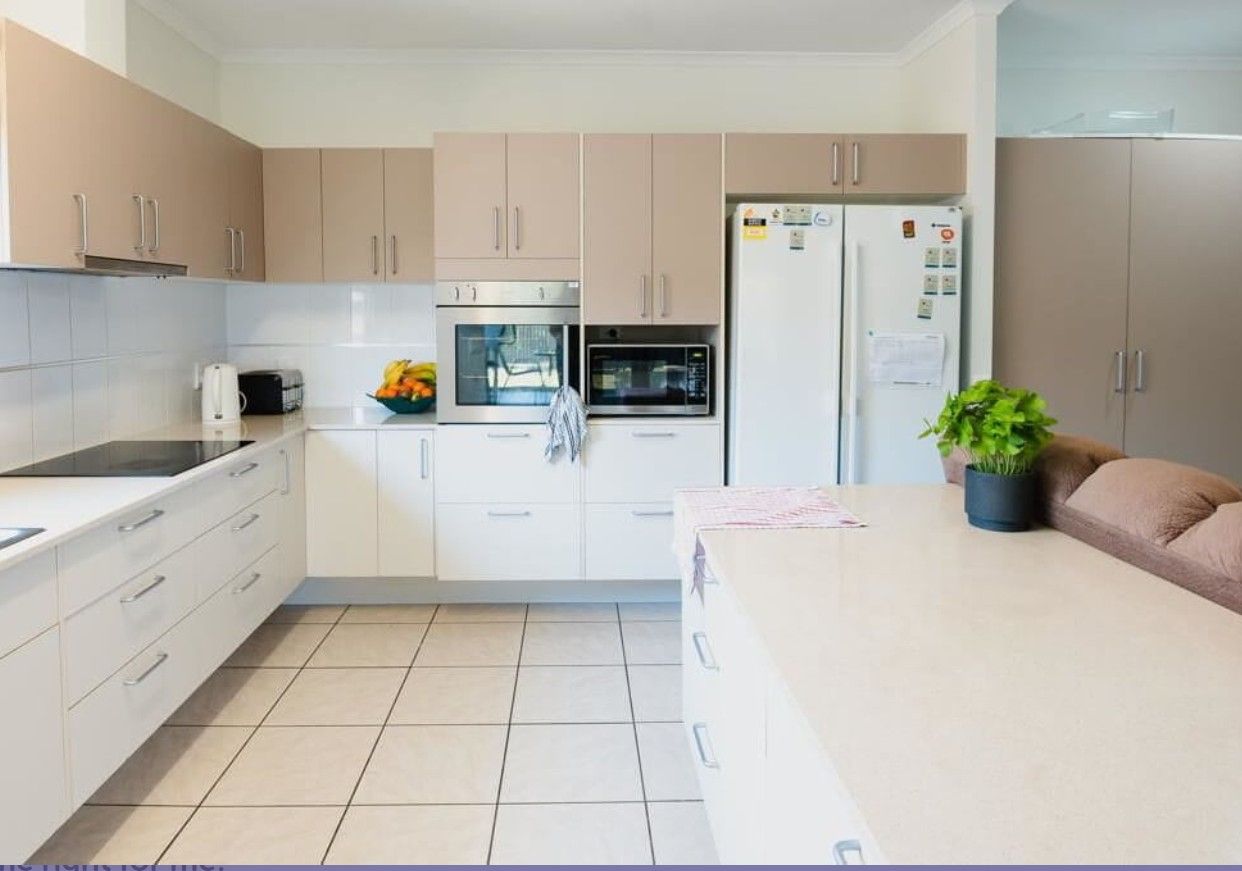 56 Disney Street WHITE ROCK Kitchen