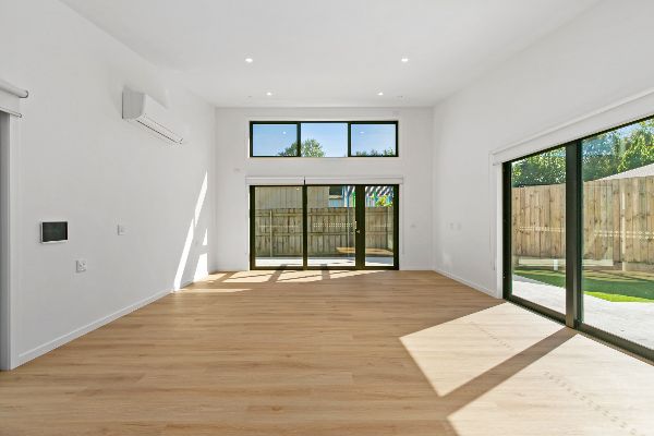 003 Open2view_ID911198-11_Saxtons_Drive_-_Moe