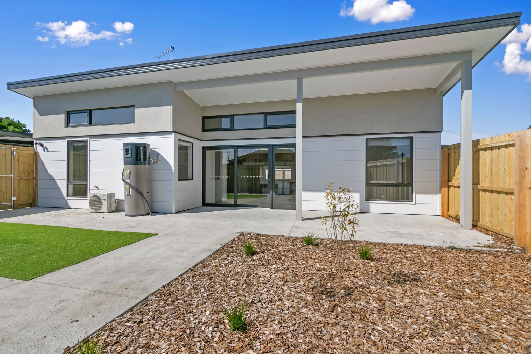 017 Open2view_ID911198-11_Saxtons_Drive_-_Moe