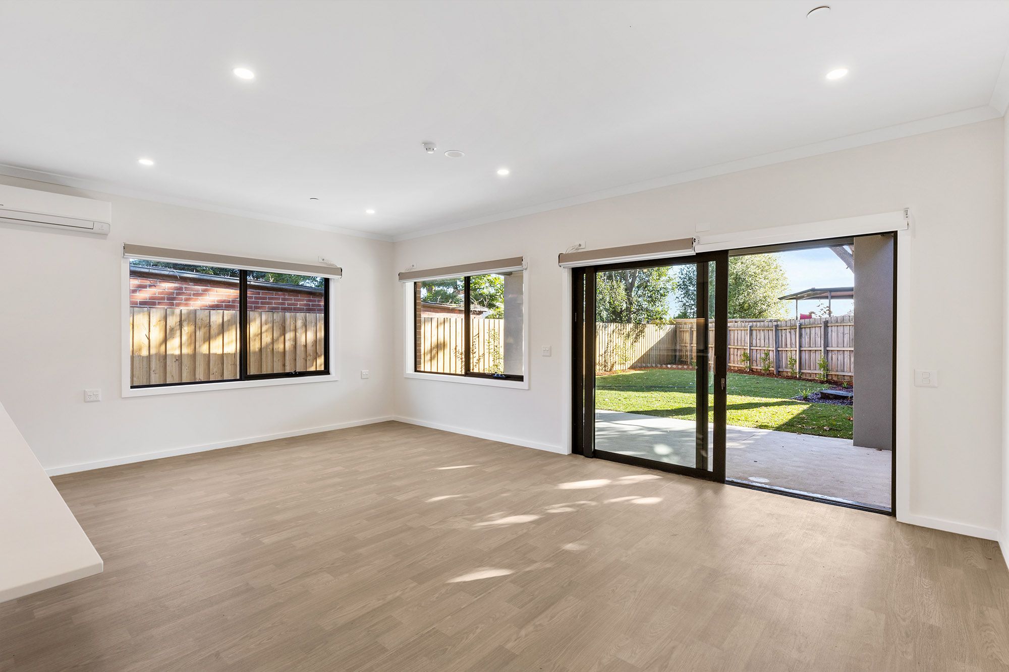 Rowans   Living Dining Alfresco 1 LR No Logo