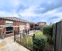 75 Debonair-back-1536x1251