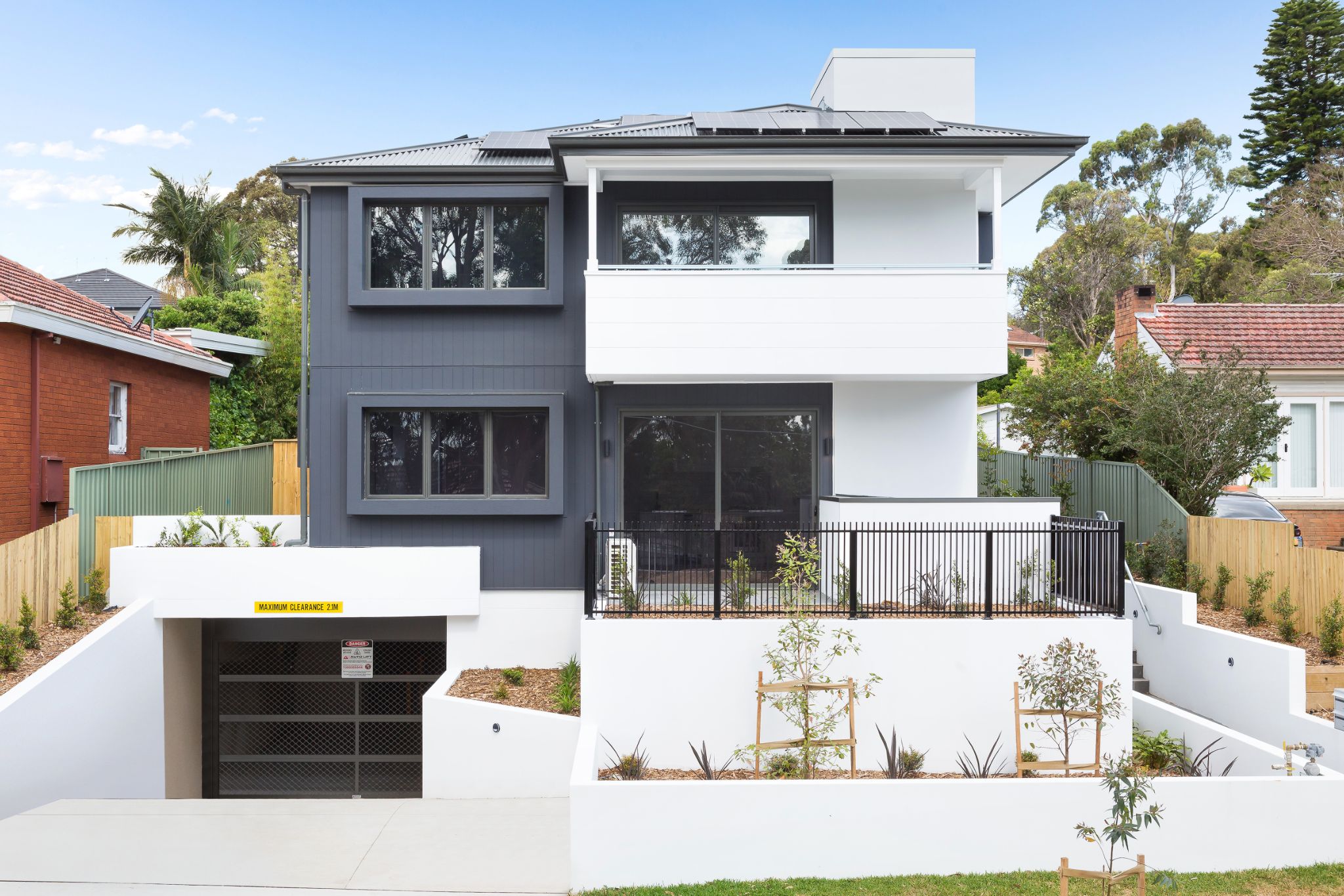 5 16Ventura_Facade
