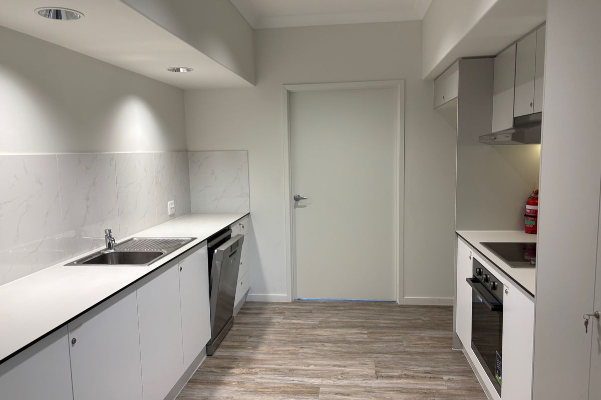 Conifer Ave 19   Kitchen