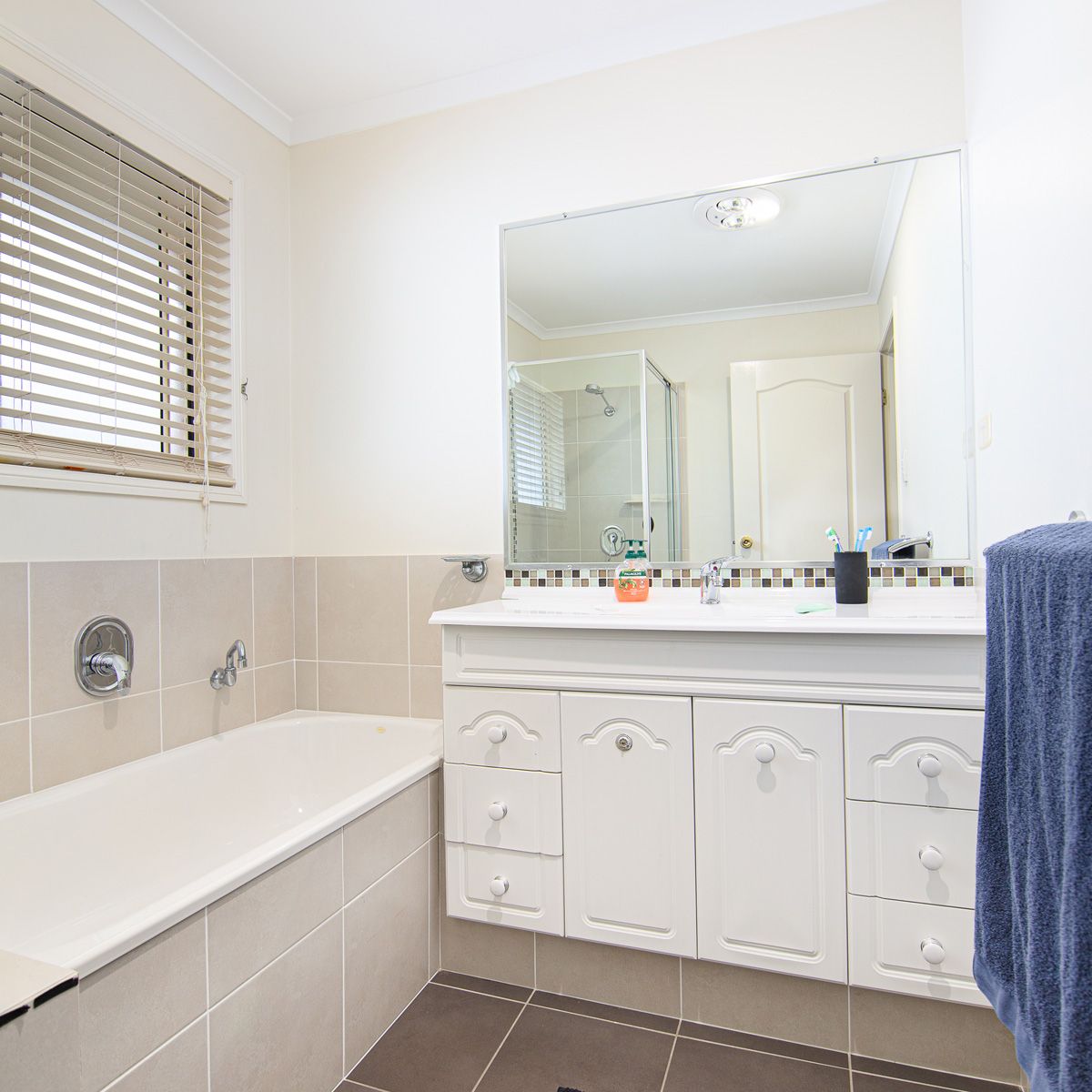 Emporer Grove Upper Coomera LRG   013