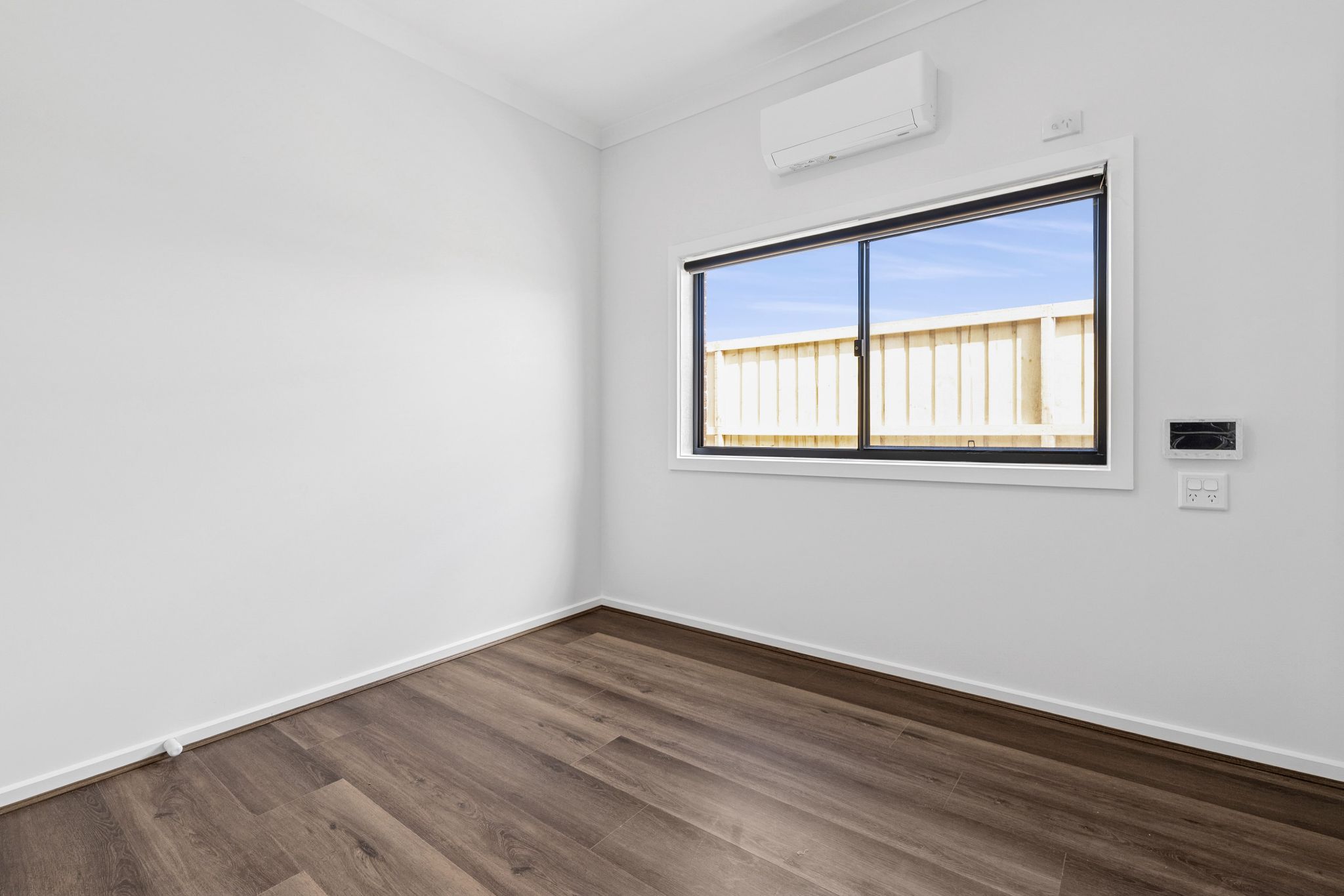 dmf8znzarde4ktqqiof4