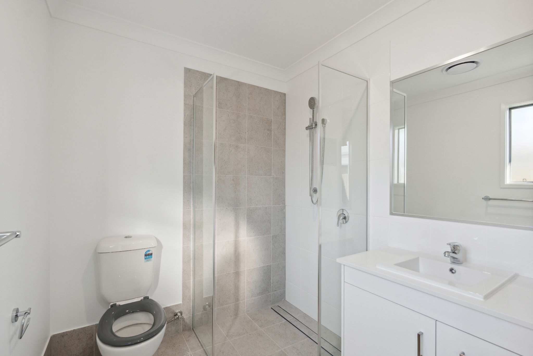 004 Open2view_ID953594-16_Owl_Court__Caboolture