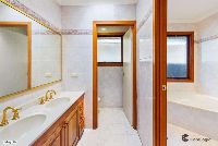 l AgentBox-10967753-8