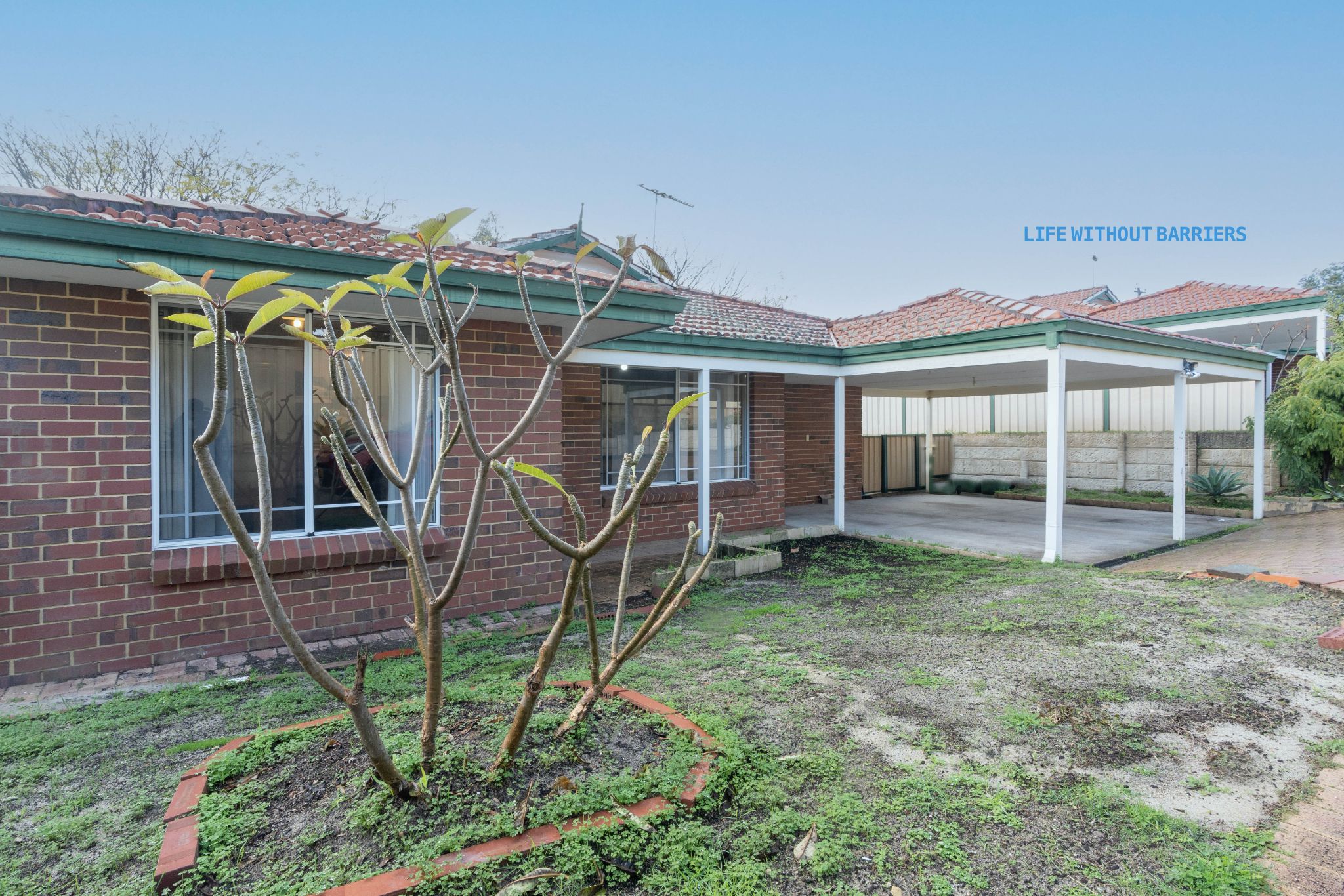 WAMNP K - House Front - Logo