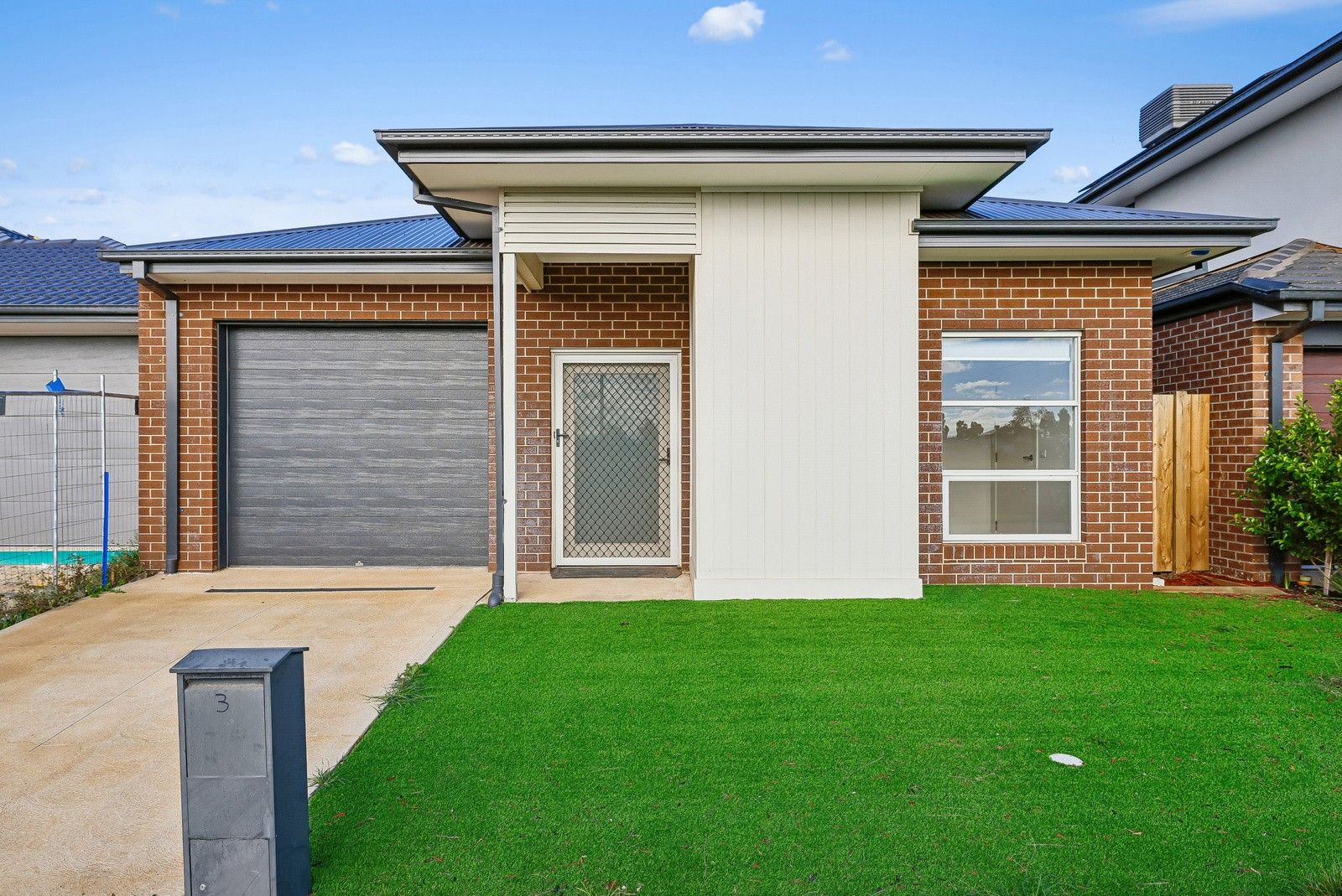 3 McCulloch_St,_Melton_South_VIC_3338-3_Mcculloch_Street-Bruno_Calfapietra_131_1600_14