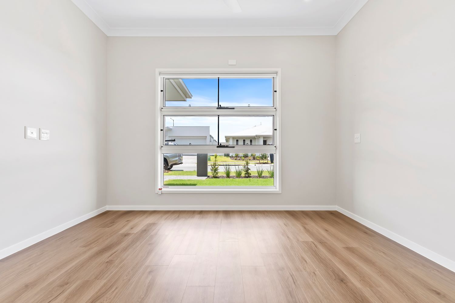 013 Open2view_ID924474-8_Frangipani_Crescent